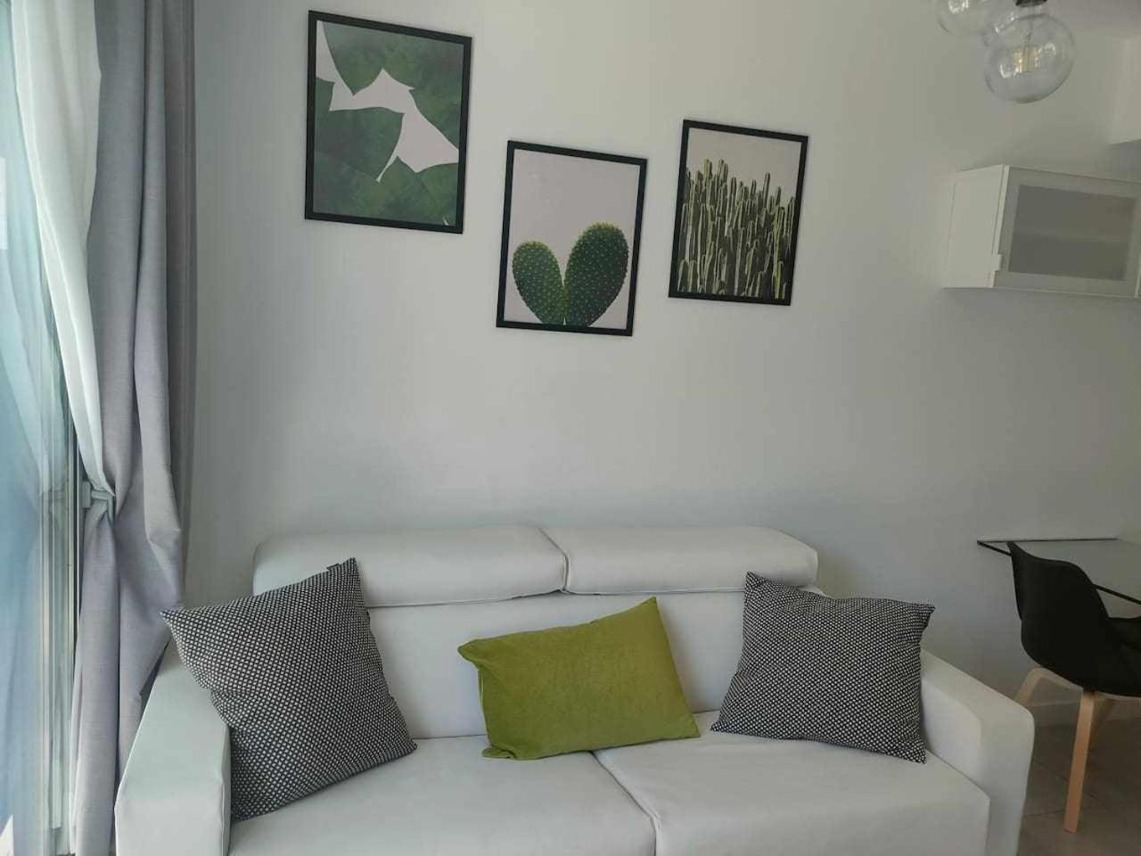 Ocean Sunset Bristol Apartment Коралео Екстериор снимка